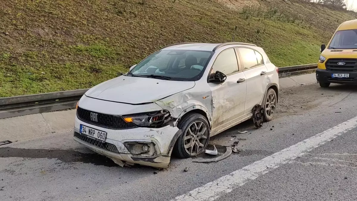 Edirne İstikametinde Kamyon Devrildi