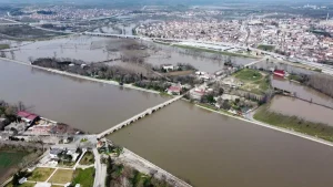 Edirne’de Nehir Debisi Düşüyor