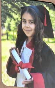 El freni çekilmeyen otomobilin çarptığı Öykü toprağa verildi: Dedeleri bayram hediyesi alacakmış