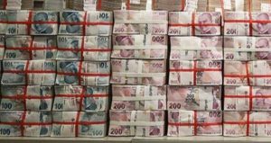 Emekliye yok ama itibara oluk oluk var