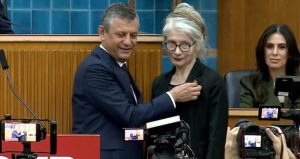 Emine Ülker Tarhan, CHP’ye geri döndü