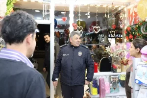 Emniyet Müdürü Karaburun Esnafı Ziyaret Etti