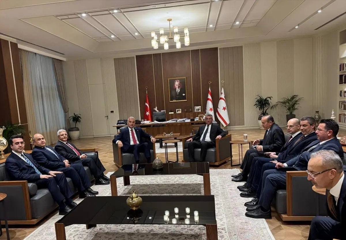 Erhürman ve Ersoy, KKTC’de Bir Araya Geldi