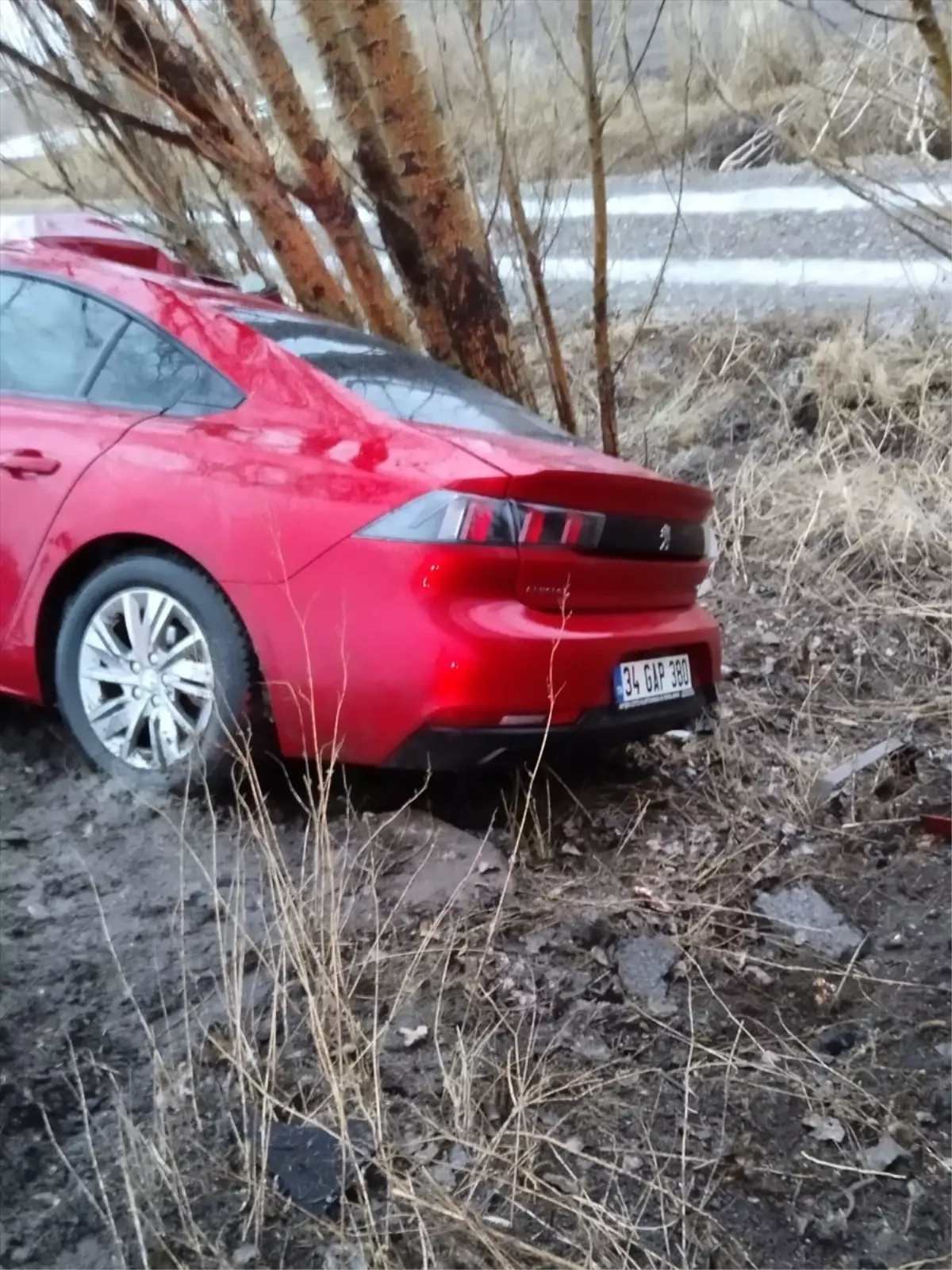 Erzurum’da Trafik Kazası: 2 Ölü, 5 Yaralı