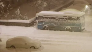 Erzurum’da Yoğun Kar Yağışı Eğitimi Etkiledi