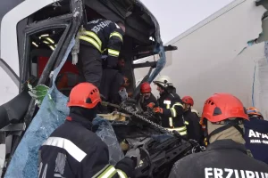 Erzurum’da Zincirleme Kaza: 20 Yaralı