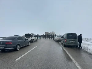 Erzurum’da Zincirleme Trafik Kazası
