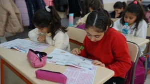 Esenyurt’ta Paket Ders Sistemi Başladı