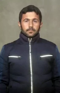 Eşini Bıçaklayarak Öldürdü