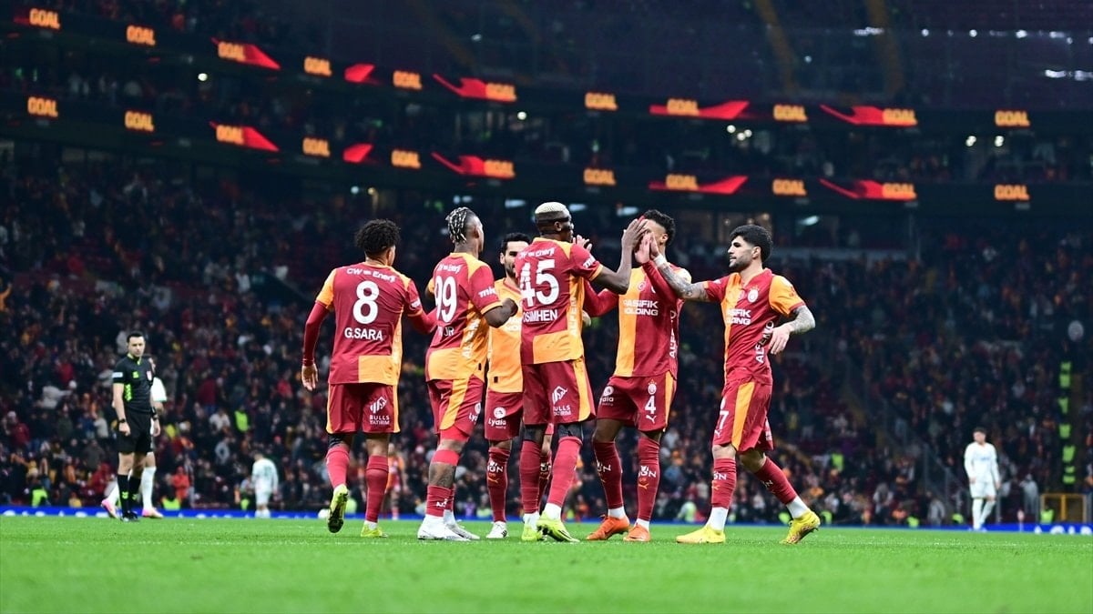 Eski hakemler, Galatasaray – Alanyaspor maçının tartışmalı pozisyonlarını yorumladı