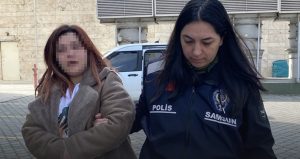 Eski sevgilisinin kız arkadaşını bıçakla yüzünden yaraladı