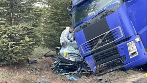 Eskişehir’de Tır-Otomobil Kazası: 1 Ölü, 2 Yaralı