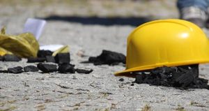 Fabrika çatısının montajı sırasında düşen işçi hayatını kaybetti