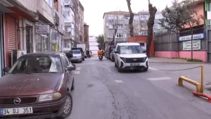 Fatih’te Minibüs, Yaya Geçidindeki Kadına Çarptı