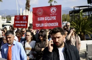 Fethiye’de Kadınlar Günü Yürüyüşü