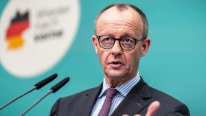 Friedrich Merz, seçim mitinginde Filistin destekçisi protestocuyu azarladı
