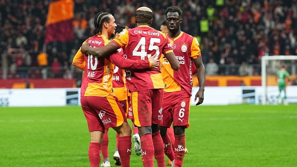 Galatasaray, ligde sahasındaki yenilmezliğini sürdürdü