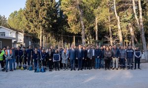 Gaziemir’in mezarlıklarında bayram temizliği