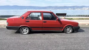 Gölcük’te Park Halindeki Araçlara Zarar Veren Şüpheli Yakalandı