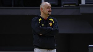 Göztepe’de başantrenör Ataman Güneyligil ile yollar ayrıldı