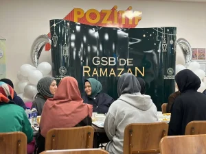 Gürcan, Öğrencilerle Sahurda Buluştu