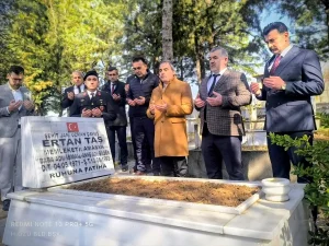 Hamamözü’nde 18 Mart Şehitleri Anma Günü ve Çanakkale Deniz Zaferi dolayısıyla tören yapıldı