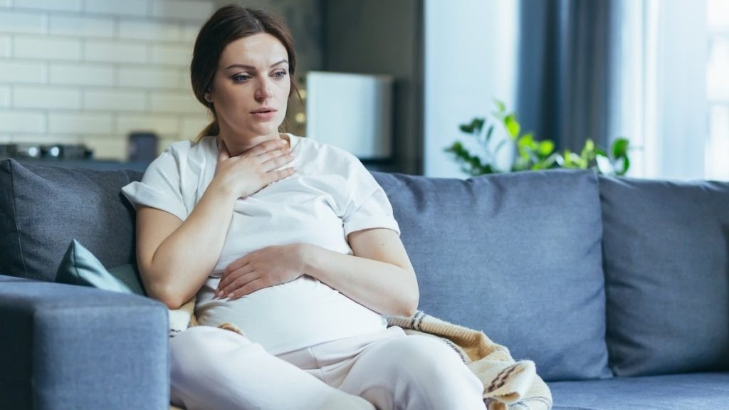 Hamilelikte boğaz ağrısını hafifletmenin güvenli yolları