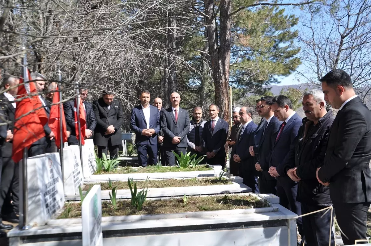 Hizan’da 18 Mart Şehitleri Anma Günü ve Çanakkale Deniz Zaferi dolayısıyla tören yapıldı