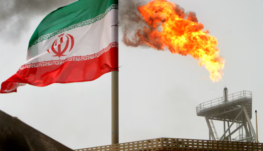 Hürmüz’de Alarm: İran’ın Tehditleri Sonrası Petrol Sevkiyatı Durma Noktasında