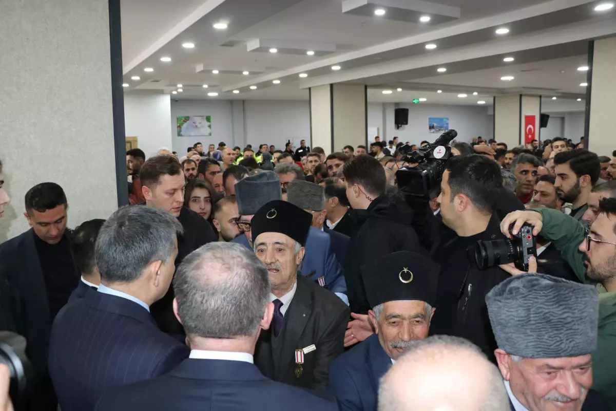 İçişleri Bakanı Çiftçi, Van’da Bayramlaşma Programına Katıldı