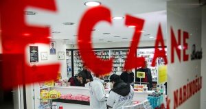 ‘İlaç komisyonu’ operasyonu: Aralarında hastane görevlileri ve eczacıların da olduğu 26 şüpheli yakalandı