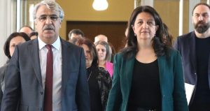 İmralı Heyeti, Demirtaş’ı ziyaret etti