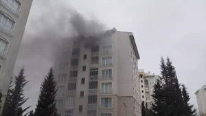 İnegöl’de 8 Katlı Apartmanda Yangın