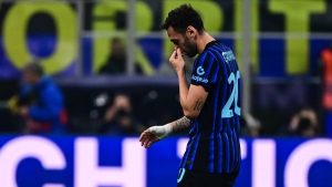 Inter’de Hakan Çalhanoğlu sakatlandı