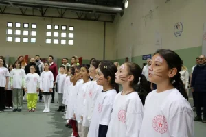 İpek Soylu’dan Dezavantajlı Çocuklara Tenis Desteği