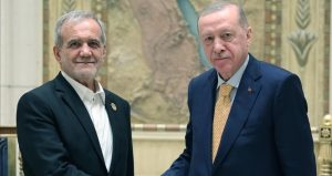 İran Cumhurbaşkanı Pezeşkiyan’dan Türkçe mesaj: Erdoğan’ın kararlı tutumu takdire şayandır