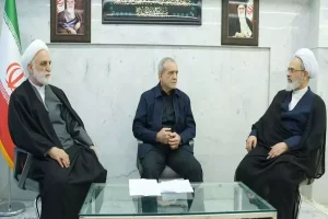 İran Yargı Erki Başkanı Ejei, Pezeşkiyan’ın özür dilediği ülkeleri hedef gösterdi