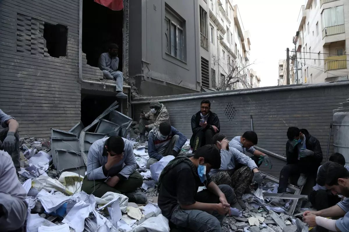 İran’da Sivil Yerleşimlere Saldırı: 80.000’den Fazla Hedef