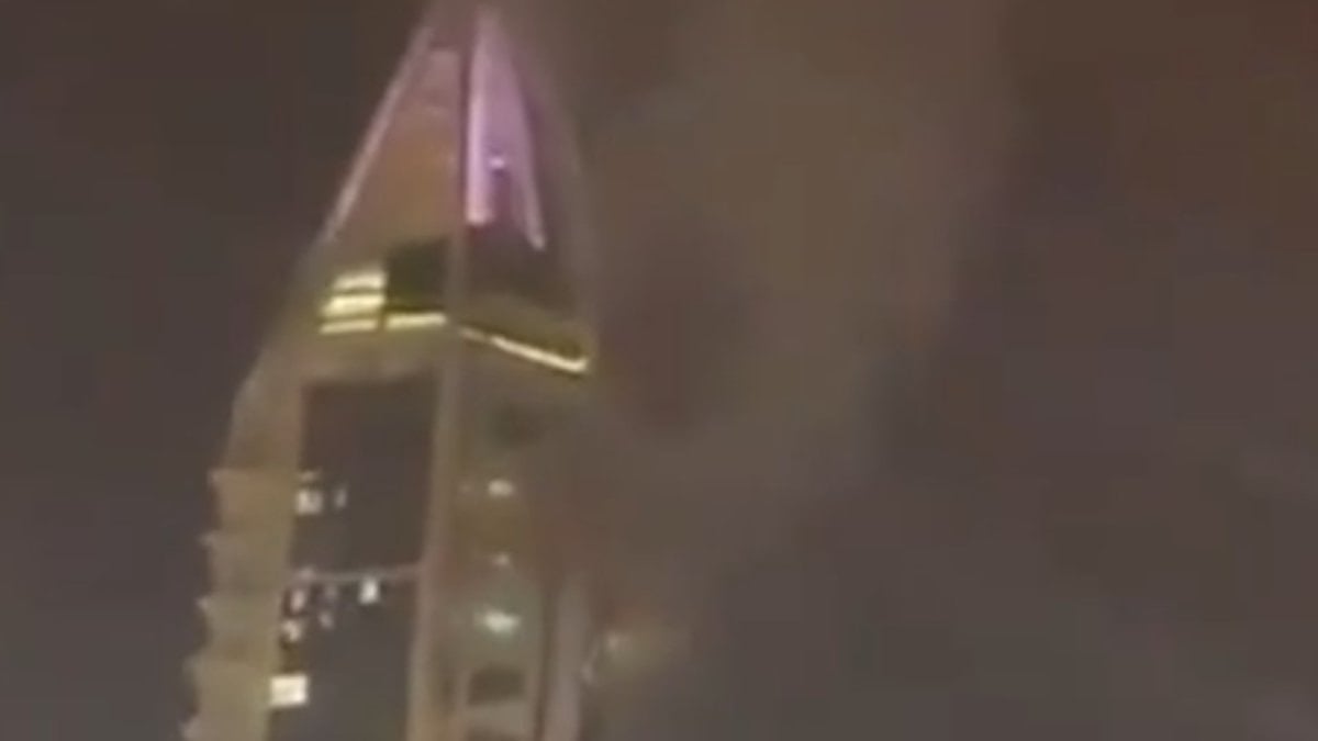 İran’dan BAE’ye İHA saldırısı: Dubai Marina Kulesi vuruldu