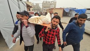 İsrail, Gazze’de bir eve saldırdı: 2’si çocuk 4 kişi hayatını kaybetti