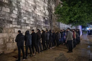 İsrail Polisi Filistinlilere Saldırdı