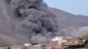 İsrail savaş uçakları, İran Devrim Muhafızları Ordusu’nun karargahını hedef aldı