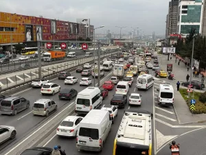 İstanbul’da iftar öncesi trafik yoğunluğu yüzde 89’a çıktı