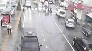 İstanbul’da trafikteki kavga kameradan tespit edildi