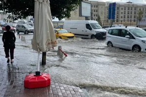 İstanbul’da yağmur durmayacak! AKOM’dan yeni uyarı: Zorunlu olmadıkça çıkmayın