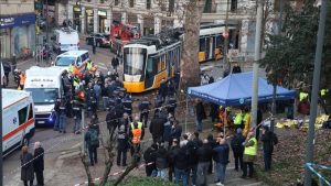 İtalya’da tramvay raydan çıktı: 2 ölü 38 yaralı