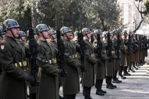 İzmir ve çevre illerde şehitler anıldı, Çanakkale Deniz Zaferi’nin yıl dönümü kutlandı