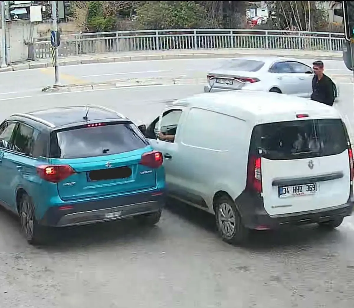 İzmir’de Beyzbol Sopasıyla Saldırı