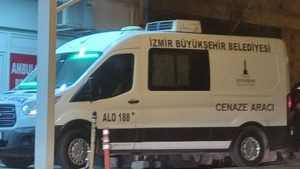 İzmir’de dereyi geçmeye çalışan motosikletli genç, hayatını kaybetti