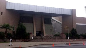 İzmir’de dolandırıcılık yapan 25 kişi yakalandı